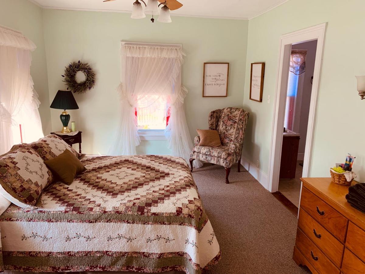 Centennial Inn Bed & Breakfast Conneaut Exterior foto